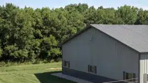Exterior view of a 100x60 steel barn with gable roof in Ottawa, Ontario.