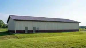 Side profile of a 100x70 pre-engineered steel shop in Oshawa, Ontario.