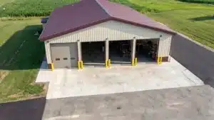 Front view of a 100x70 metal barn in Oshawa, Ontario