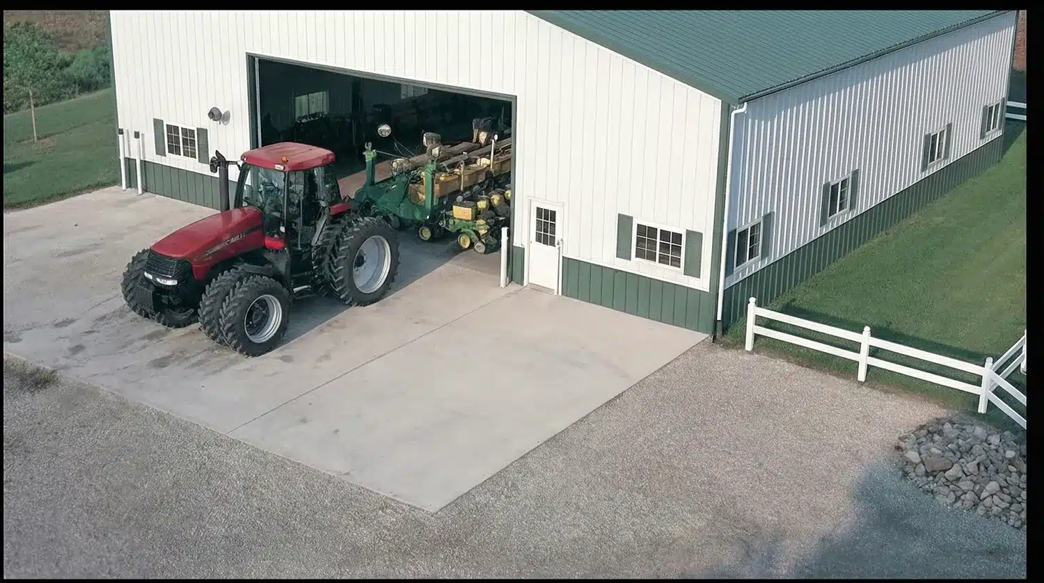 60×60 Steel Workshop Tractor Storage Kitchener Ontario Steel barn with tractor storage in Kitchener, Ontario.